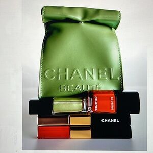 💄 CHANEL MAKEUP TAKEAWAYS 💚💄💚 NWT 💄💚💄